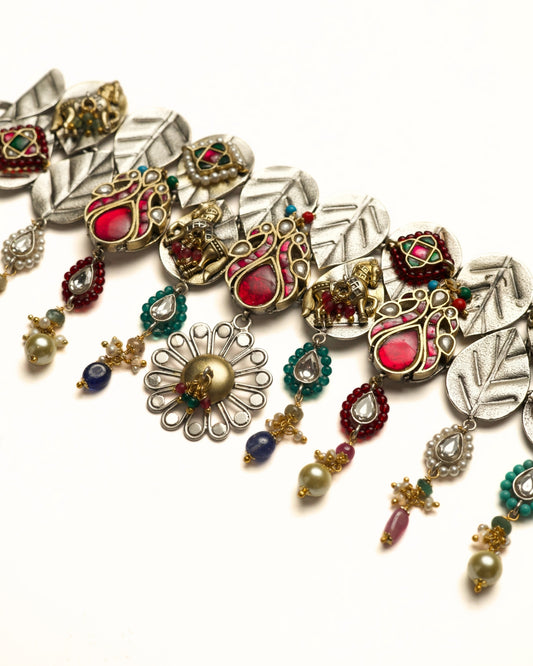 Horses in the Rain Choker Set