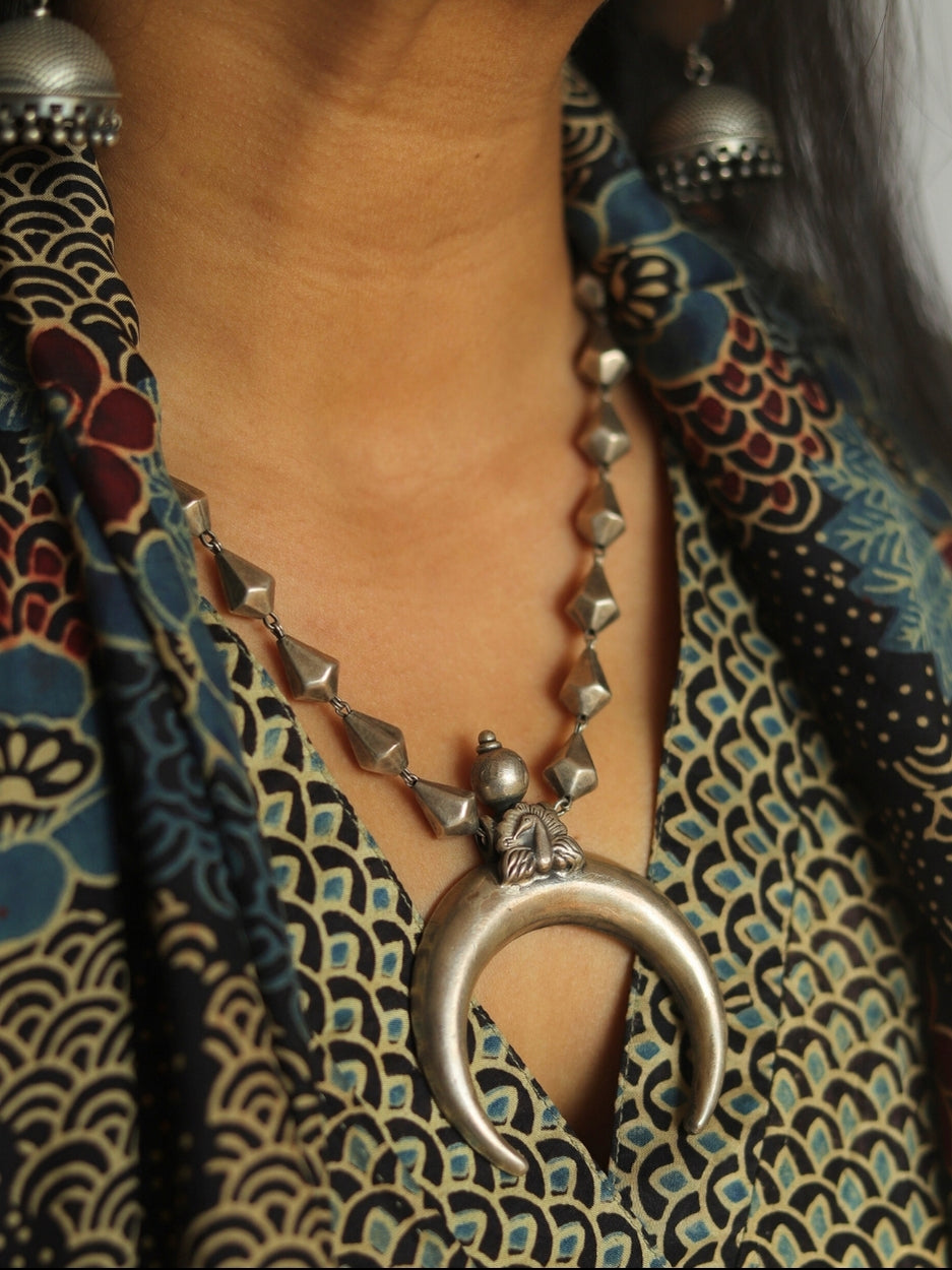 Nandini's Fav- Luna’s Embrace Necklace