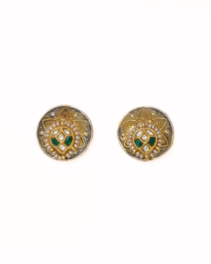 Gulnaar Studs