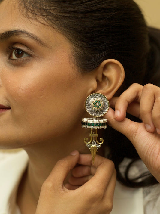 Triumph Bloom Earrings – Emerald Aura, with intricate kundan two-tone work and 3D circular design by Naksa.