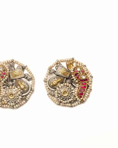 Pearl Court Studs