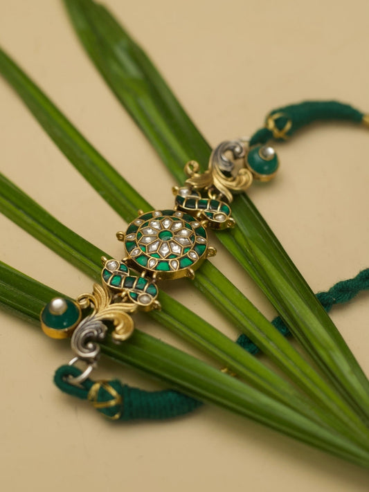Fusion-style green kundan choker in pure 925 silver with parrot motifs and textured two-tone elements by Naksa.