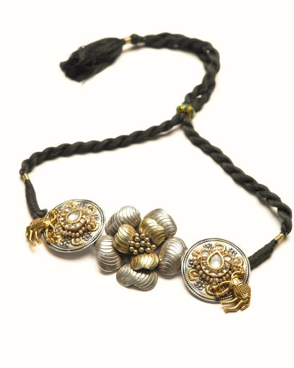 Worlds Apart Choker