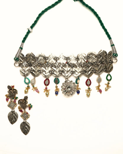 Horses in the Rain Choker Set