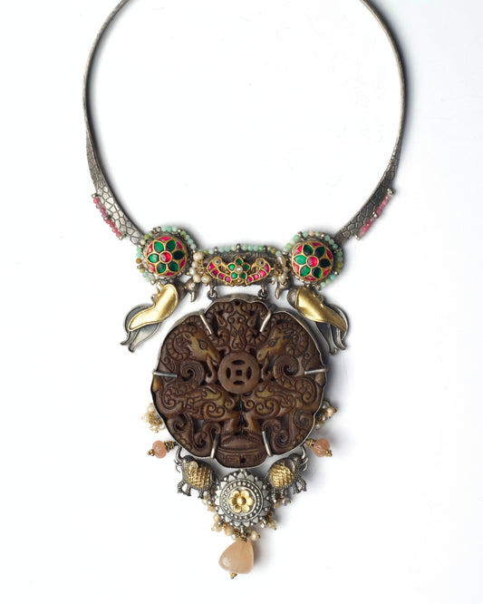 The Thronekeeper Hasli Necklace