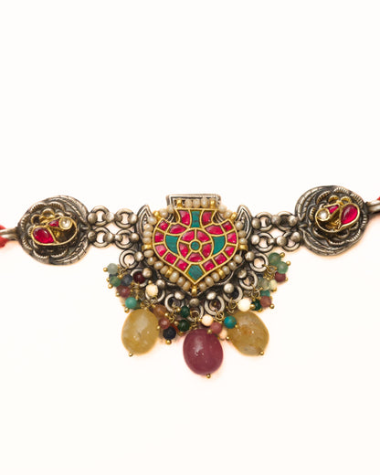 Patakha Choker