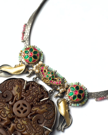 The Thronekeeper Hasli Necklace