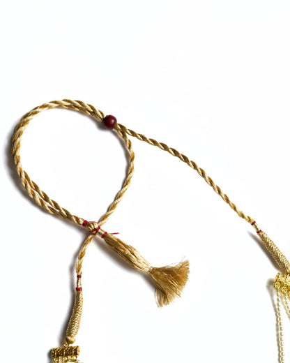 Triple-layer pearl teen lada necklace in 925 silver with kundan-style white stones and gold-toned detailing