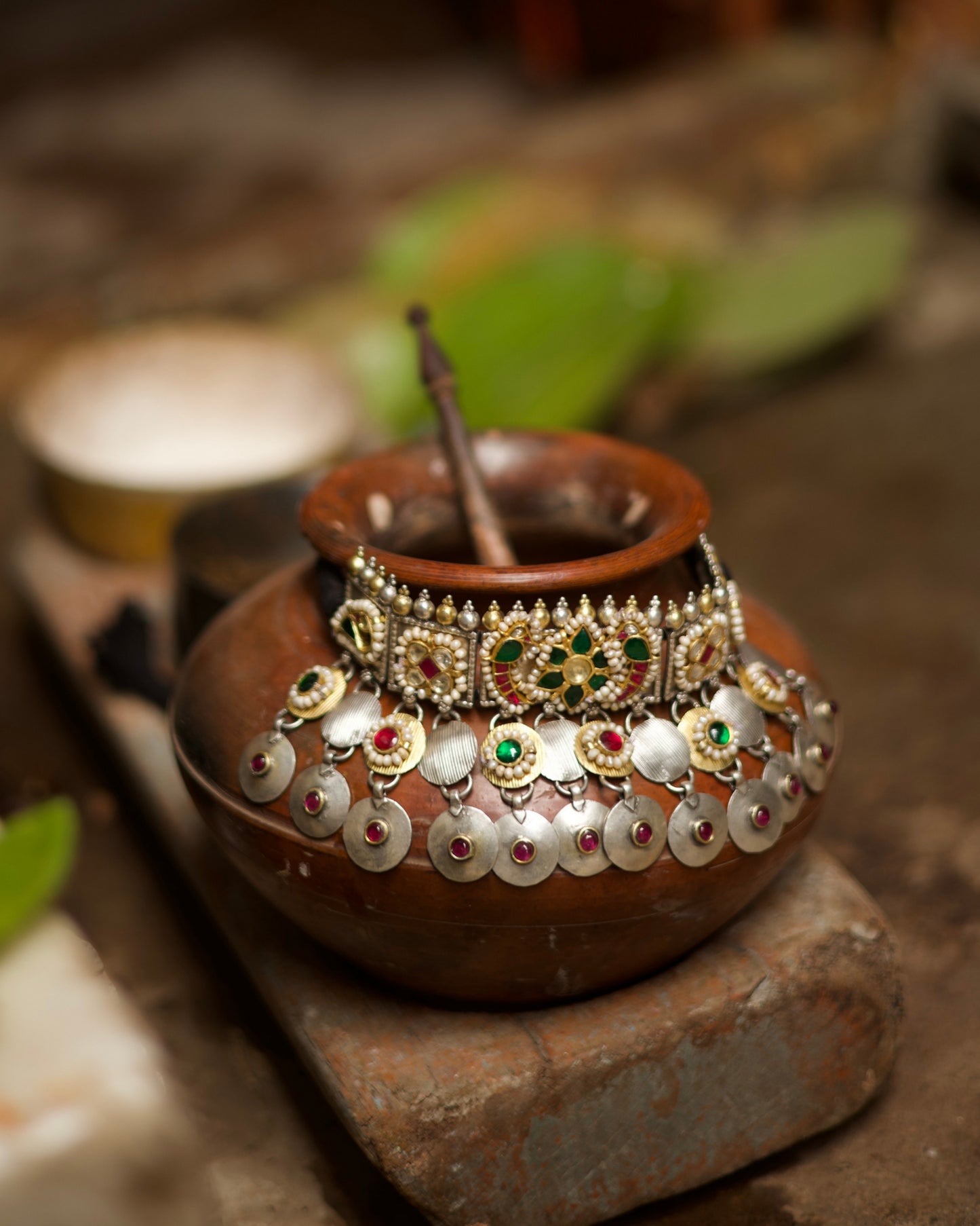 Qila Silver Choker