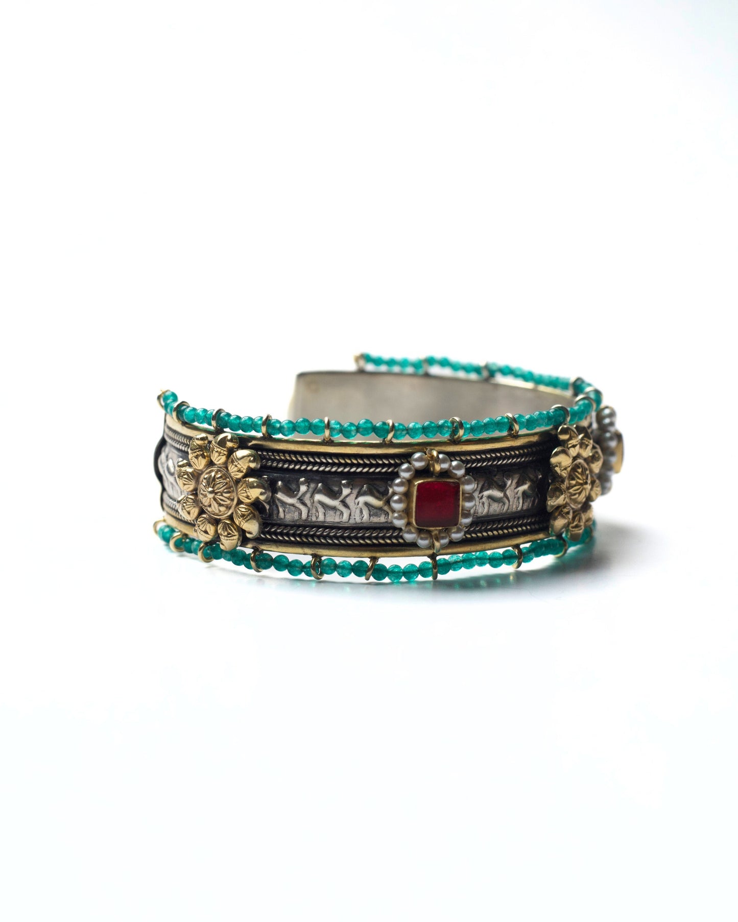 Zoomed view of bangle oxidised detailing in 925 silver with camels