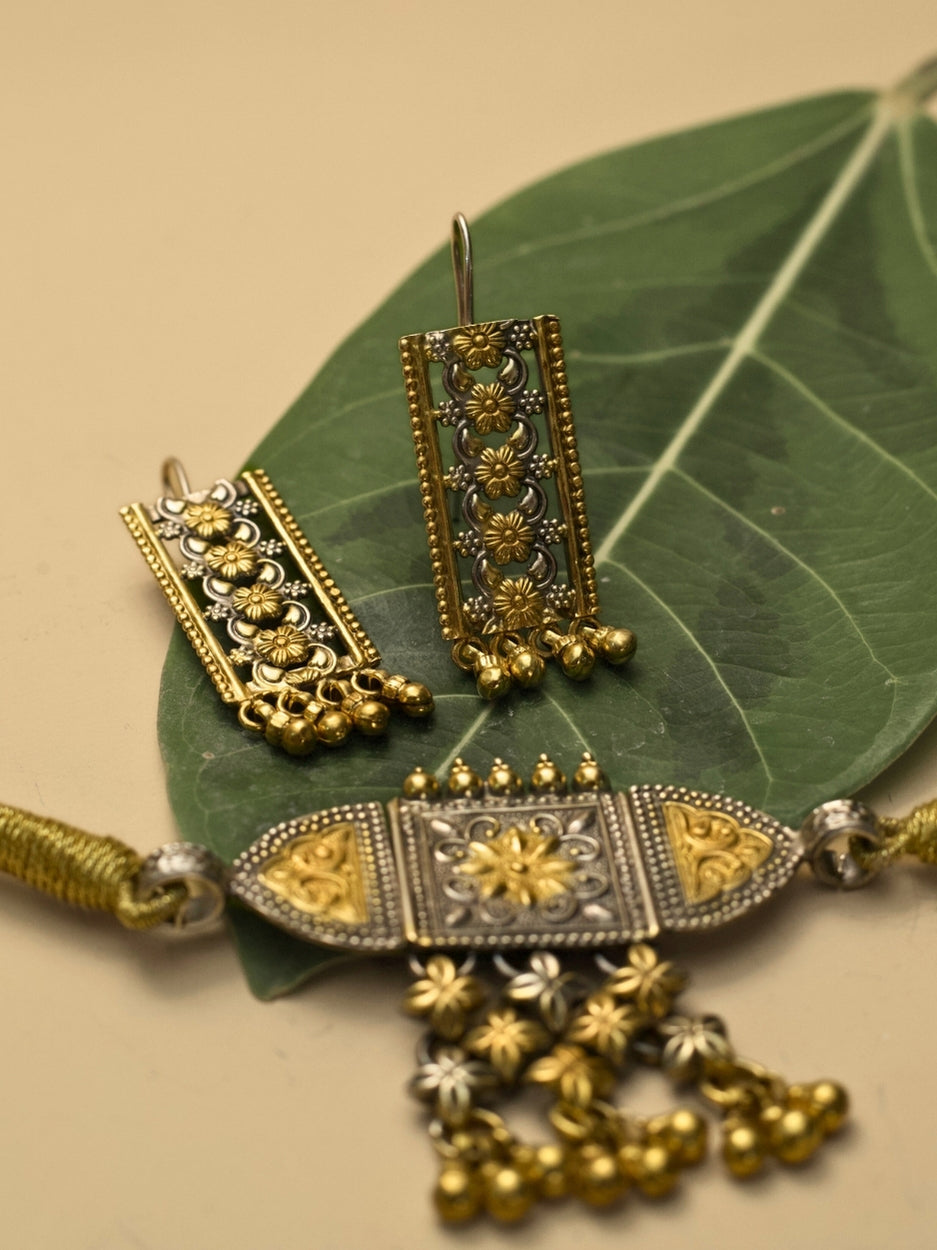 Zarwaza choker in two-tone silver and gold with Mughal darwaza-inspired design – Naksa Jewelry
