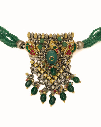 The Indian Constellation Choker