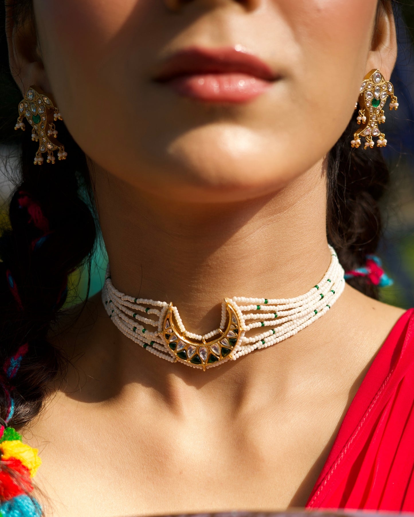 Gold-polished 925 silver crescent choker with layered pearl strands