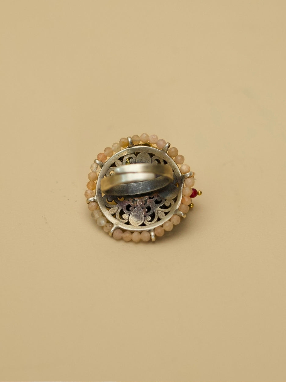Soft Flight Ring – Adjustable 925 Silver Two-Tone Ring with Parrot Motif and Pink Stone Border