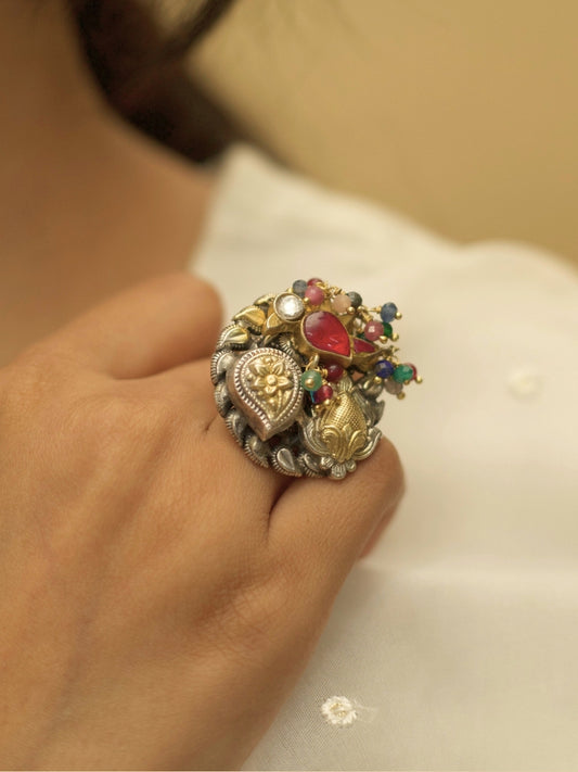 Grace in Gravity Ring – Adjustable 925 Silver Two-Tone Kundan Bird Ring with Traditional Mango Motifs